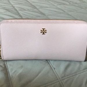 Tory Burch Bags - Tory burch wallet Tory Burch Bags - Tory burch wallet